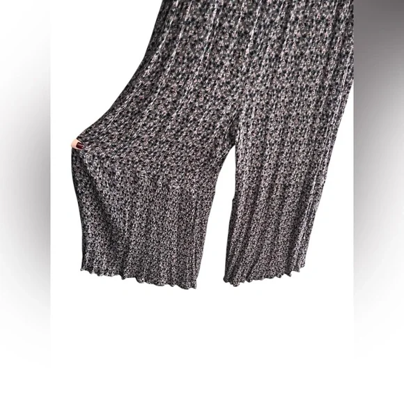 NATURAL LIFE Pattered Wide Leg Jumpsuit - Picture 4 of 6